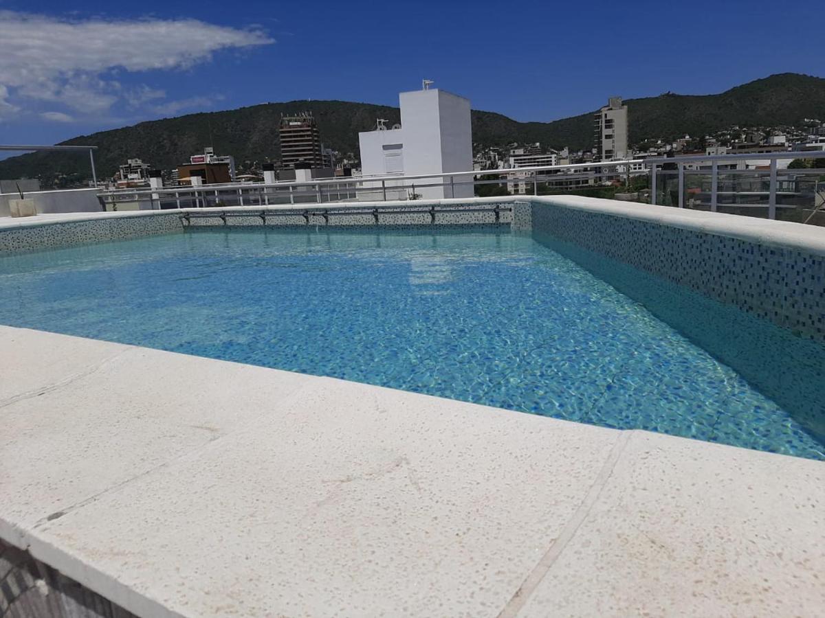 Hotel Golden Ross à Villa Carlos Paz Extérieur photo