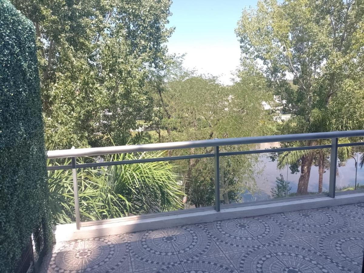 Hotel Golden Ross à Villa Carlos Paz Extérieur photo