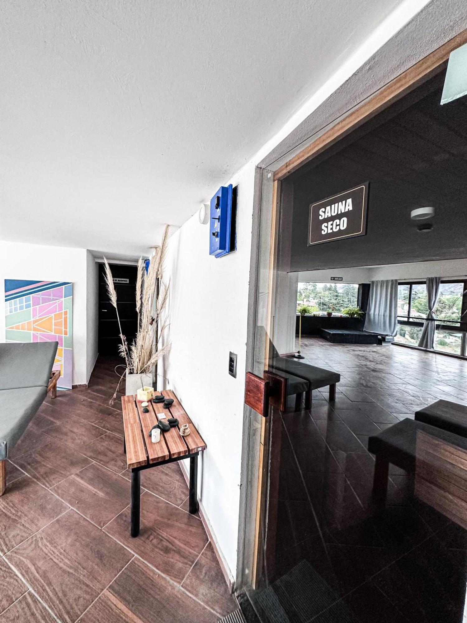 Hotel Golden Ross à Villa Carlos Paz Extérieur photo