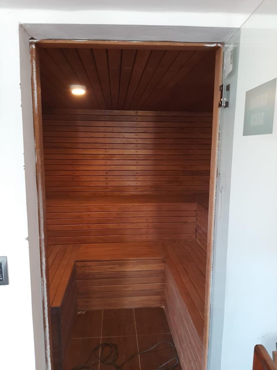 Hotel Golden Ross à Villa Carlos Paz Extérieur photo